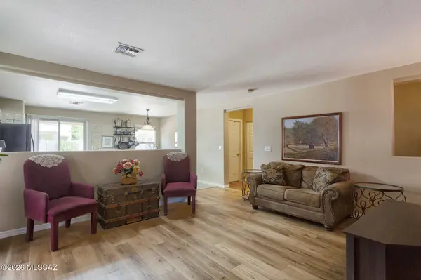 66 W Calle Sauco, Sahuarita, AZ 85629