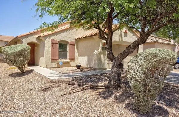 66 W Calle Sauco, Sahuarita, AZ 85629