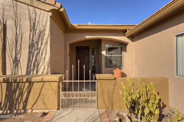 433 N Mountain Brook Dr, Green Valley, AZ 85614