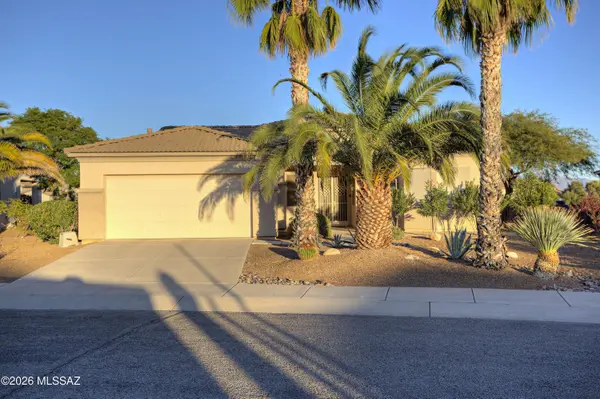 56 N Cape Royal Dr, Green Valley, AZ 85614