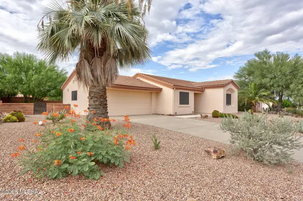 850 W Belltower Dr, Green Valley, AZ 85614