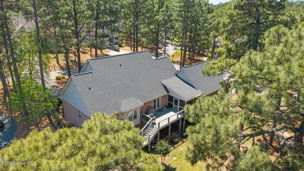 17 La Quinta LOOP, Pinehurst, NC 28374