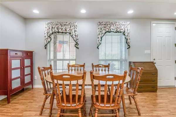 1811 Ashford Lane, Midlothian, TX 76065