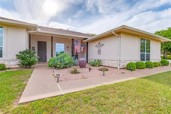 1811 Ashford Lane, Midlothian, TX 76065