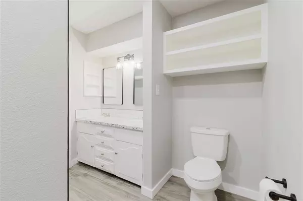 1425 Columbia Avenue, Corsicana, TX 75110