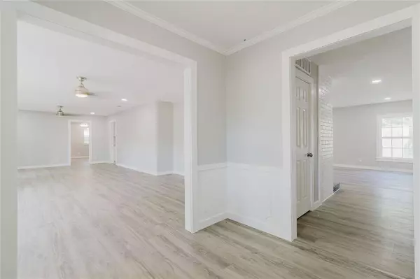 1425 Columbia Avenue, Corsicana, TX 75110