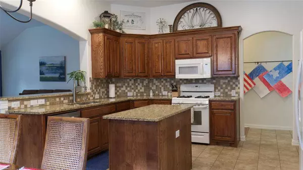 6952 Big Wichita Drive, Fort Worth, TX 76179