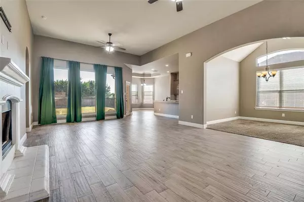 430 Hillstone Drive, Midlothian, TX 76065