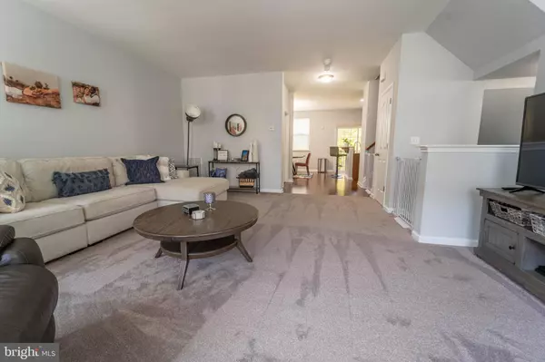 145 CREEKSIDE WAY, Burlington, NJ 08016