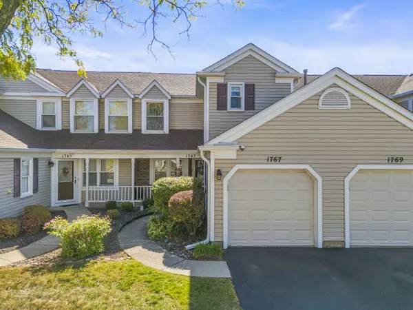 1767 VERMONT DR #1767, Elk Grove Village, IL 60007