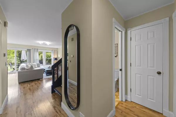 1767 VERMONT DR #1767, Elk Grove Village, IL 60007