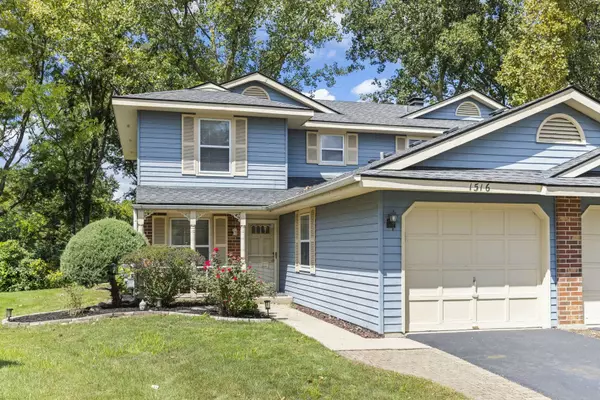 1516 Lighthouse DR, Naperville, IL 60565