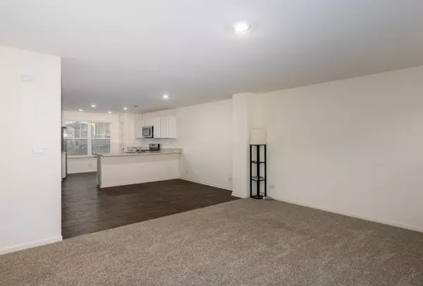 3831 Currant LN, Elgin, IL 60124