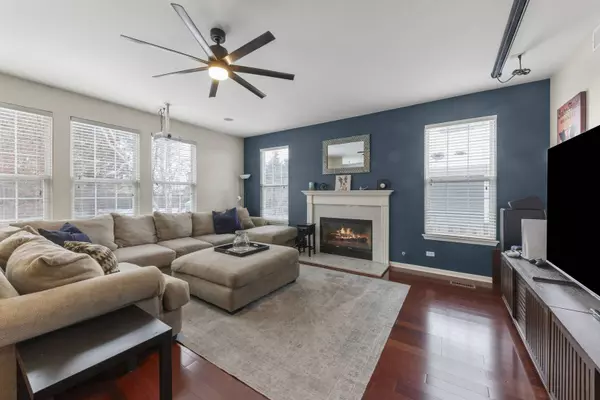 10017 Stockton LN, Huntley, IL 60142