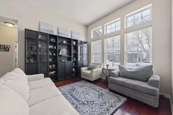 10017 Stockton LN, Huntley, IL 60142