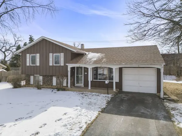 215 E Lincoln AVE, Glendale Heights, IL 60139