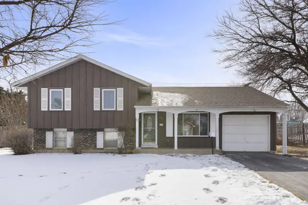 215 E Lincoln AVE, Glendale Heights, IL 60139