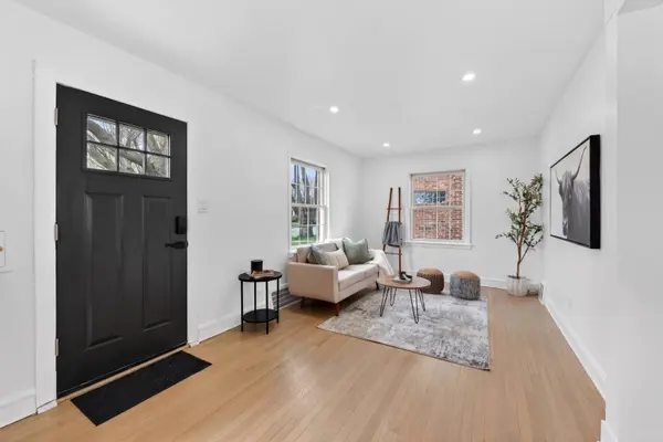 5205 N Osceola AVE, Chicago, IL 60656