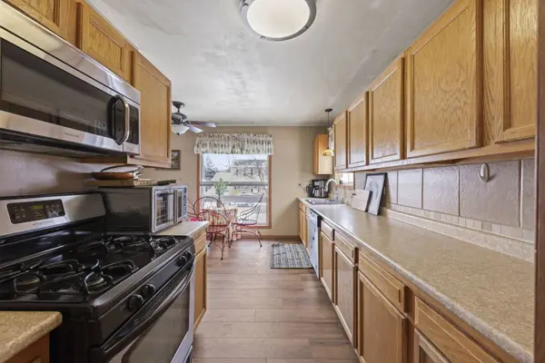 225 E Lincoln AVE, Glendale Heights, IL 60139