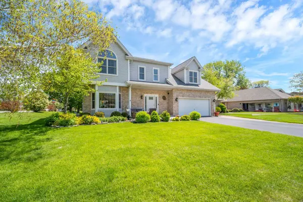 5 Deeke CT, Roselle, IL 60172