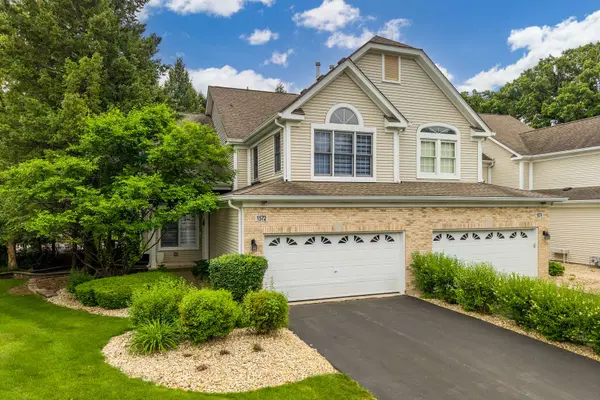 1572 Treeline CT, Naperville, IL 60565