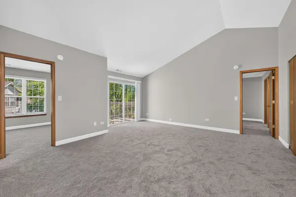 1960 HERON AVE #B, Schaumburg, IL 60193