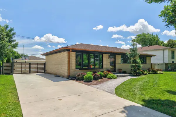 511 Wingate DR, Schaumburg, IL 60193