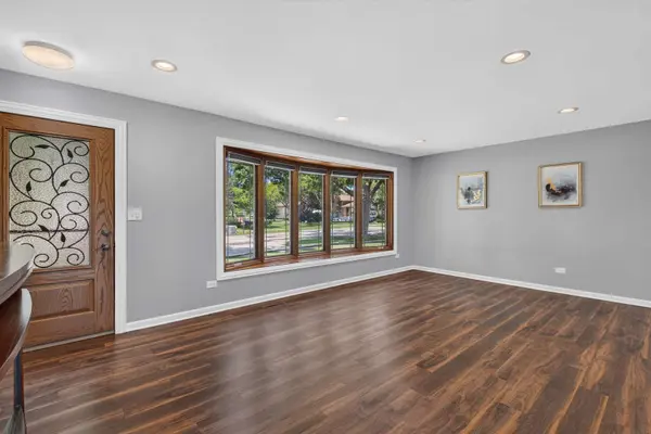 511 Wingate DR, Schaumburg, IL 60193