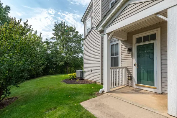 1239 Spaulding RD #C, Bartlett, IL 60103