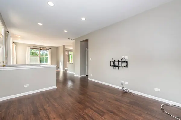 1239 Spaulding RD, Bartlett, IL 60103