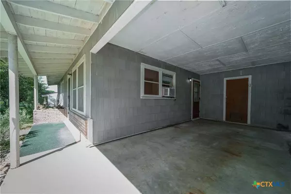 516 Franklin DR, San Marcos, TX 78666