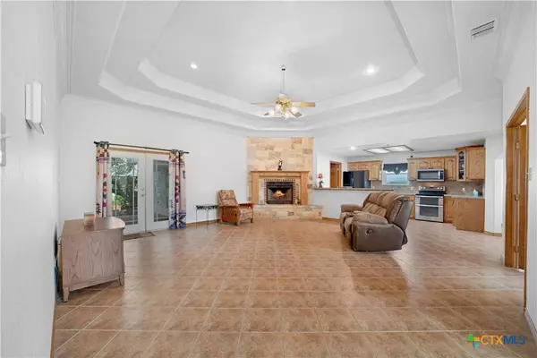 14053 Huber RD, Seguin, TX 78155