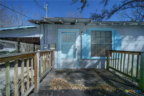 2021 Chinaberry LN, New Braunfels, TX 78130