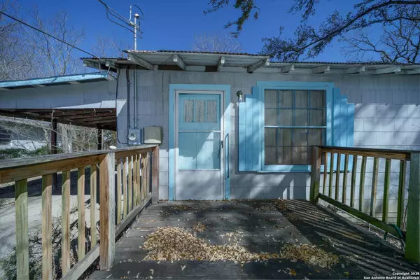 2021 Chinaberry, New Braunfels, TX 78130