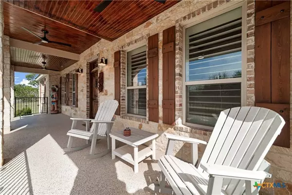 1643 Rebecca Ranch RD, Canyon Lake, TX 78133