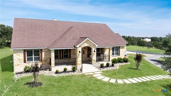 1643 Rebecca Ranch RD, Canyon Lake, TX 78133