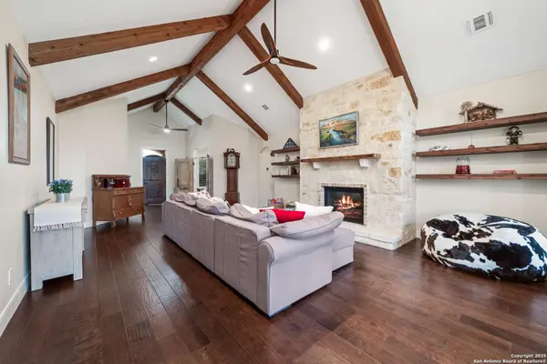 1643 Rebecca Creek, Canyon Lake, TX 78133