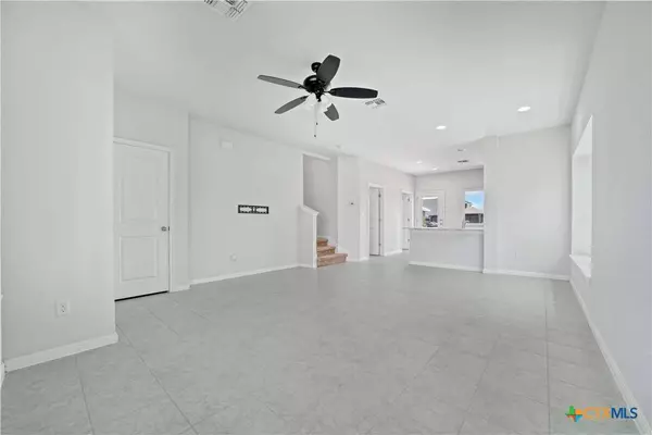 314 Spiny Lizard LN, San Marcos, TX 78666