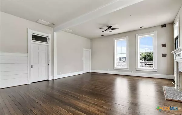 202 N Lbj DR #204, San Marcos, TX 78666