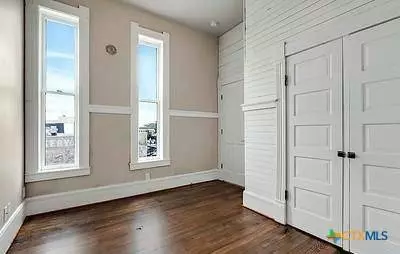 202 N Lbj DR #204, San Marcos, TX 78666