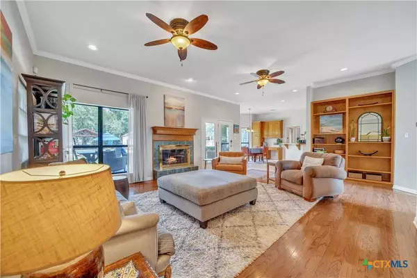 1000 Mountain View DR, San Marcos, TX 78666