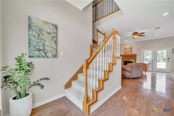 1000 Mountain View DR, San Marcos, TX 78666