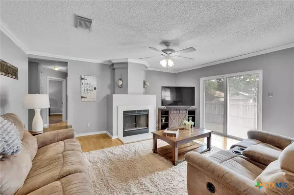 6747 Sunlit Pass DR, San Antonio, TX 78239