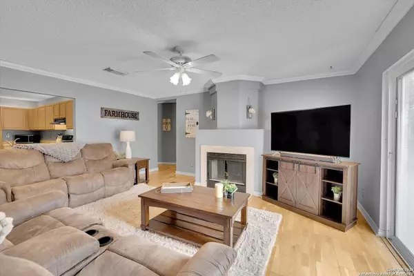 6747 Sunlit Pass, San Antonio, TX 78239