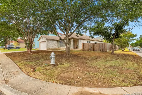 6747 Sunlit Pass, San Antonio, TX 78239