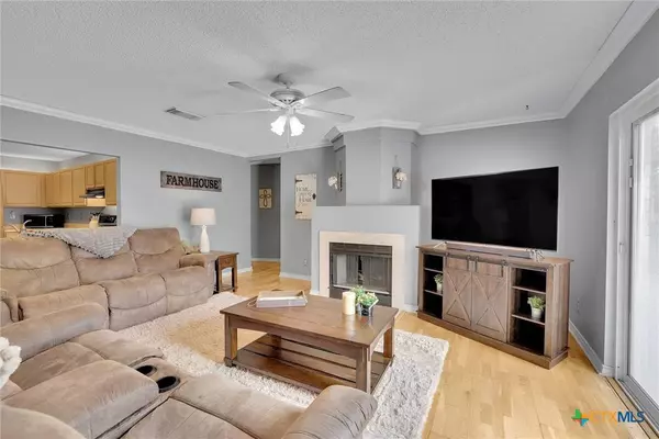 6747 Sunlit Pass DR, San Antonio, TX 78239