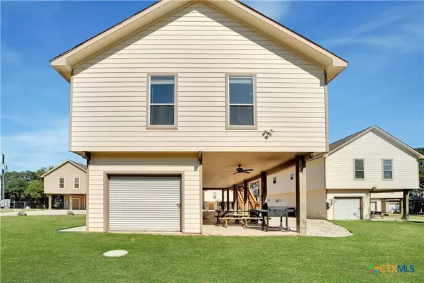 114 River Villas CT #10, New Braunfels, TX 78132