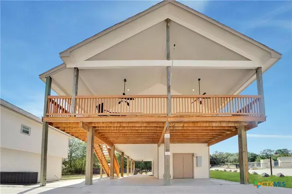 114 River Villas CT #10, New Braunfels, TX 78132