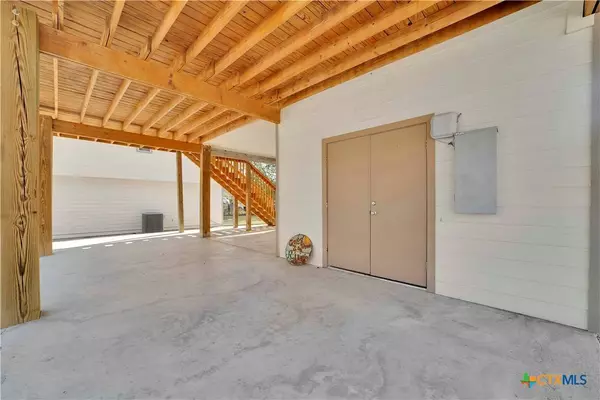 114 River Villas CT #10, New Braunfels, TX 78132