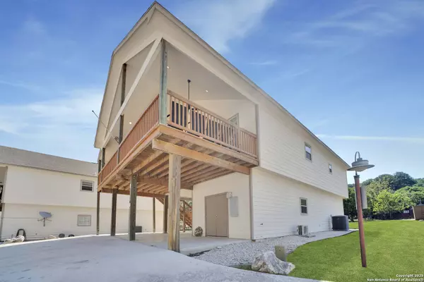 114 River Villa Court UNIT 10, New Braunfels, TX 78132